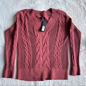 NWT - Banana Republic cable knit v-neck sweater in red clay